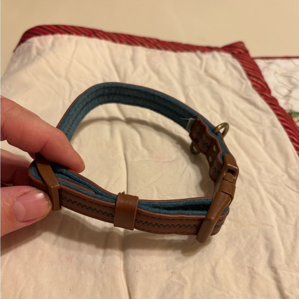 2 Adjustable Dog Collars - Picture 4 of 6